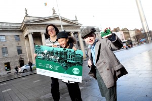 Repro Free: Tuesday March 1st 2016. 1916 meets 2016: Pictured launching the €10 Leap Family Card was Anne Graham, CEO of the National Transport Authority with Megan Cronin age 7 from Kildare and Darragh McCormick age 7 from Galway. A new, promotional Leap Family Card was today launched by the National Transport Authority. Costing only €10, the Leap Family Card gives a family of two adults and up to four children (aged 18 or under) 24-hours unlimited travel in and around the Greater Dublin Area on Dublin Bus, Luas, Bus Éireann, DART and commuter rail. Picture Jason Clarke.